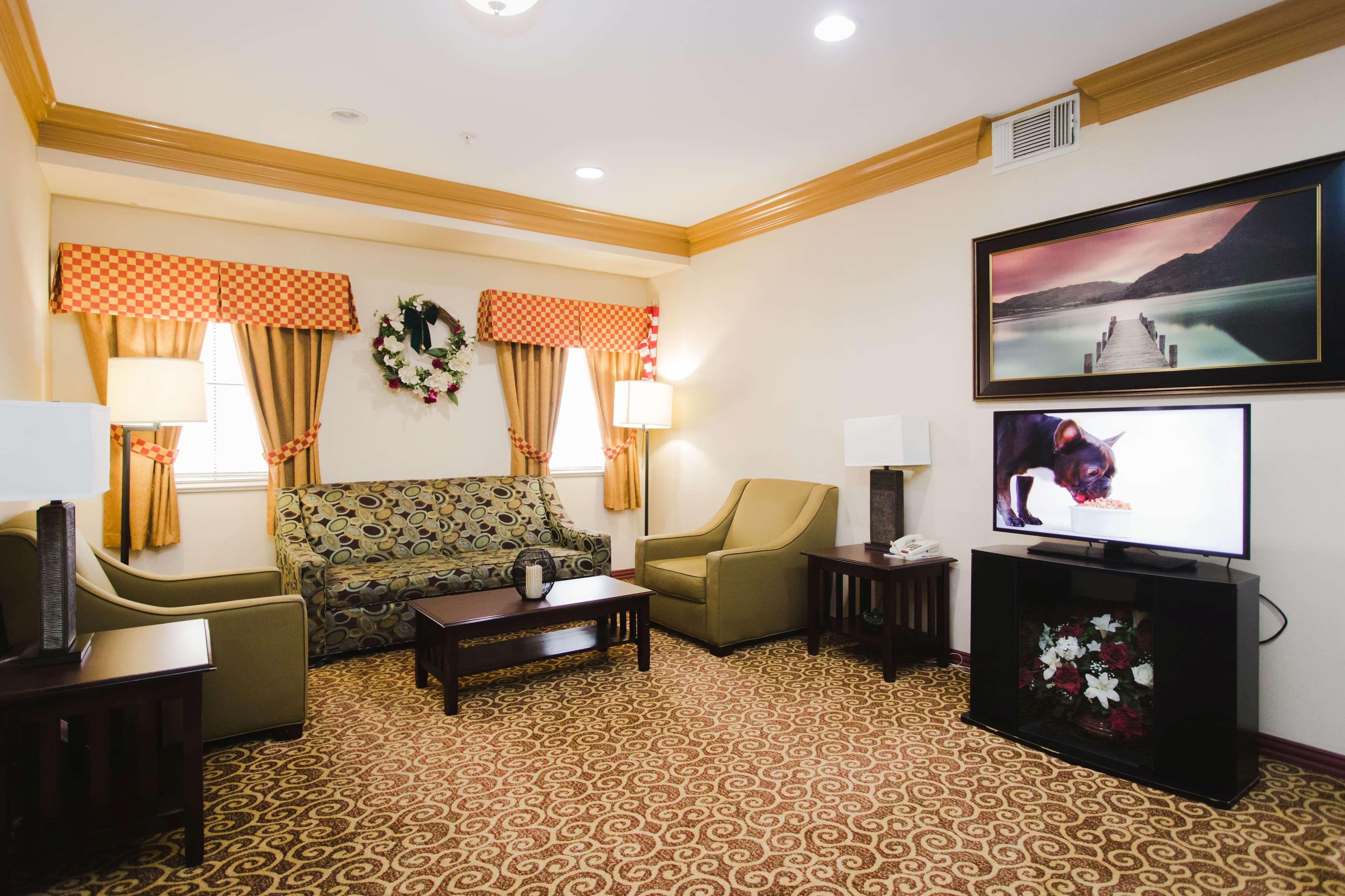 Days Inn By Wyndham Rosenberg Esterno foto