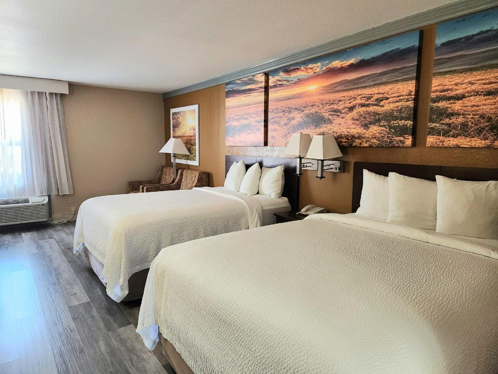 Days Inn By Wyndham Rosenberg Esterno foto