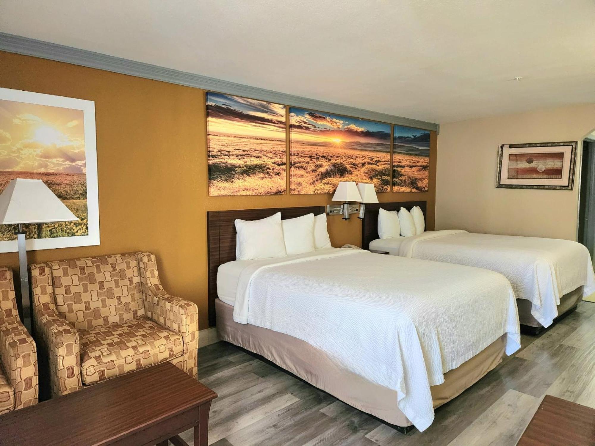 Days Inn By Wyndham Rosenberg Esterno foto